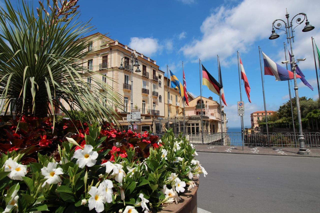 Piazza Tasso B&B Relais Соренто Екстериор снимка