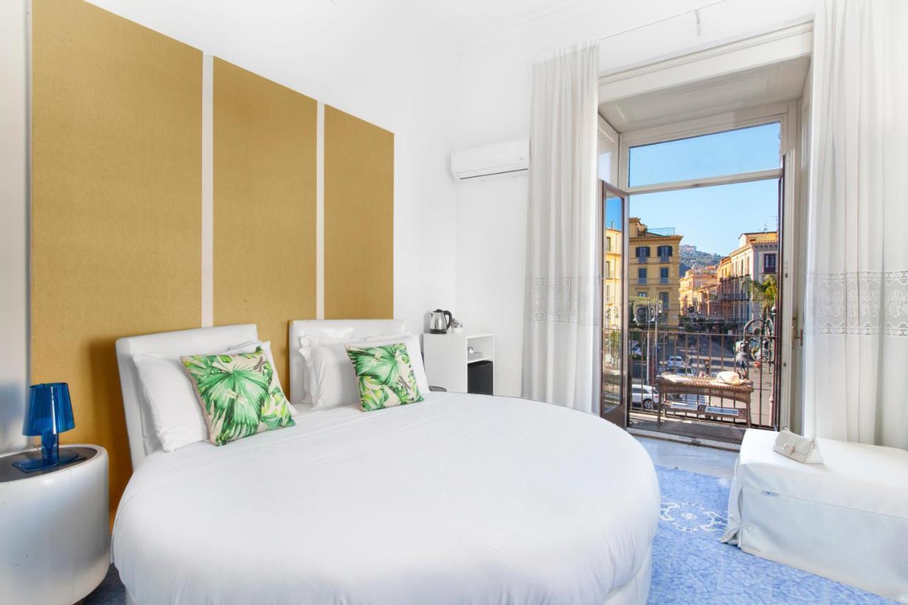 Piazza Tasso B&B Relais Соренто Екстериор снимка