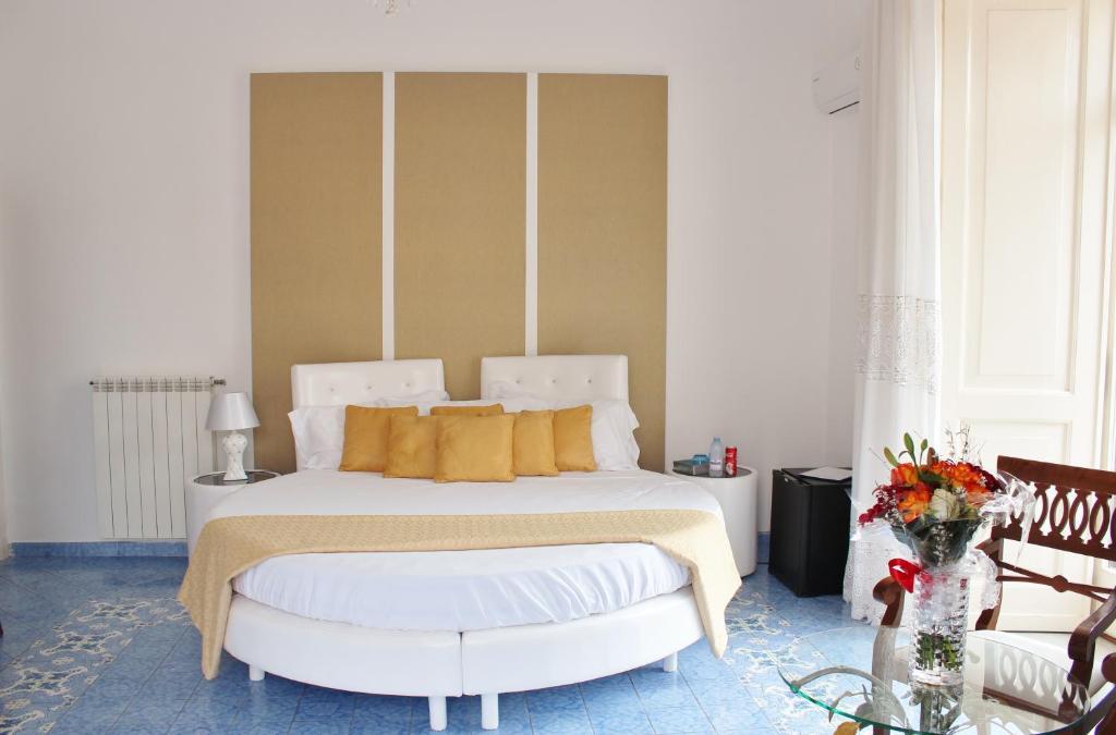 Piazza Tasso B&B Relais Соренто Стая снимка